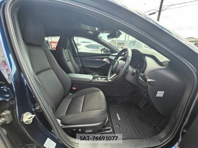 Mazda MAZDA3 2023-12 8329006-12