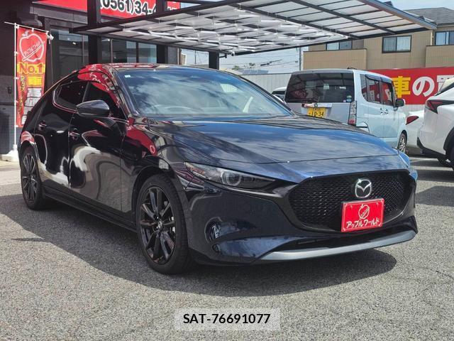 Mazda MAZDA3 2023-12 8329006-4
