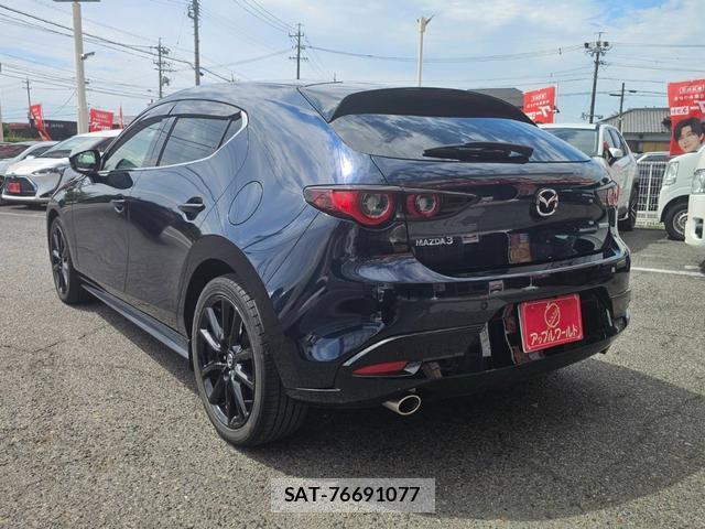 Mazda MAZDA3 2023-12 8329006-8