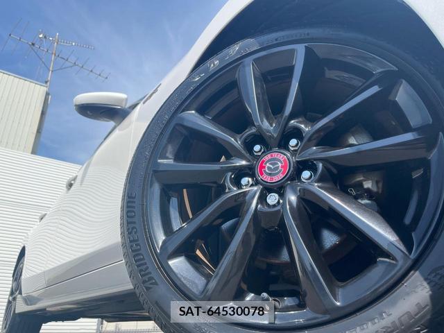 Mazda MAZDA3 2021-03 8329379-12