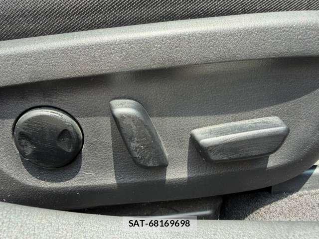 Mazda MAZDA3 2020-03 8330251-10