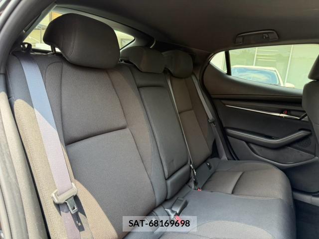 Mazda MAZDA3 2020-03 8330251-19