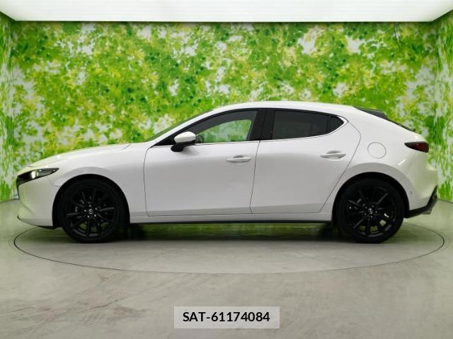 Mazda MAZDA3 2019-12 8330496-1