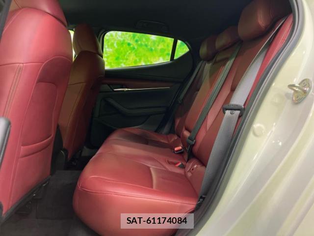 Mazda MAZDA3 2019-12 8330496-6