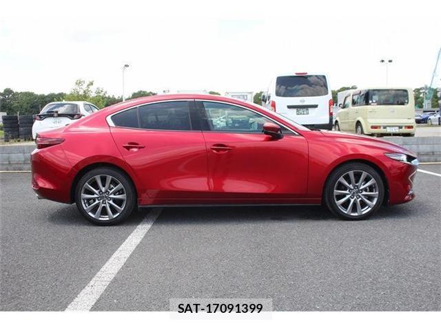 Mazda MAZDA3 2019-06 8329758-13