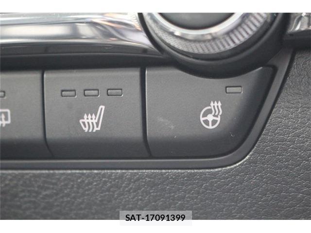 Mazda MAZDA3 2019-06 8329758-4