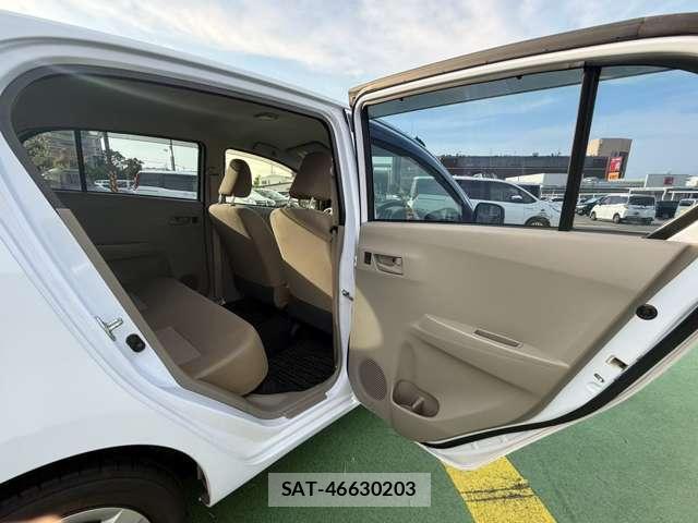 Daihatsu MIRA 2012-02 8329922-17