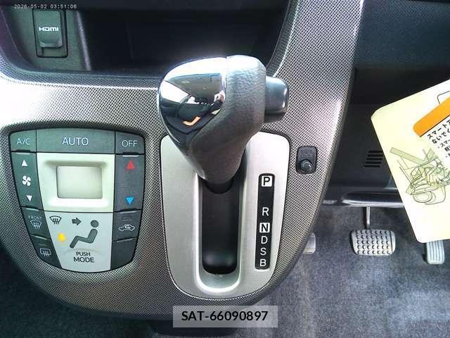 Daihatsu MOVE 2014-05 8328047-12