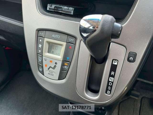 Daihatsu MOVE 2013-07 8328744-1