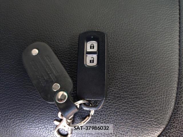 Honda N-ONE 2018-01 8327901-19
