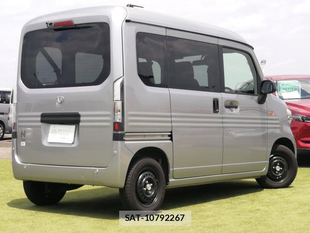 Honda N-VAN e: 2024-10 8330302-1