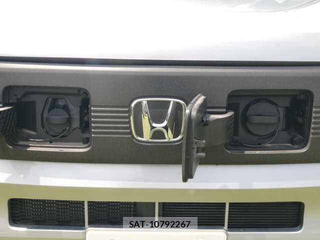 Honda N-VAN e: 2024-10 8330302-10