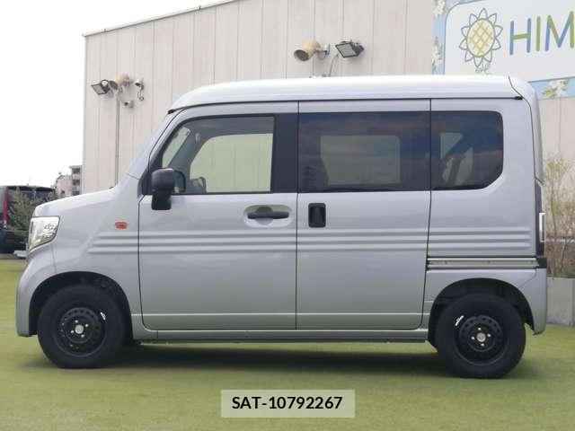 Honda N-VAN e: 2024-10 8330302-18
