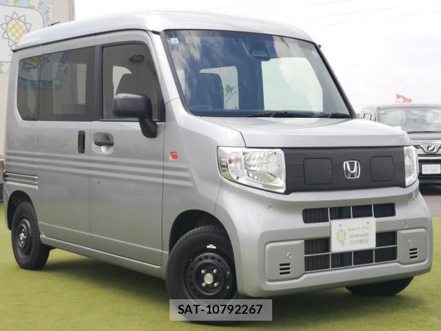 Honda N-VAN e: 2024-10 8330302-2