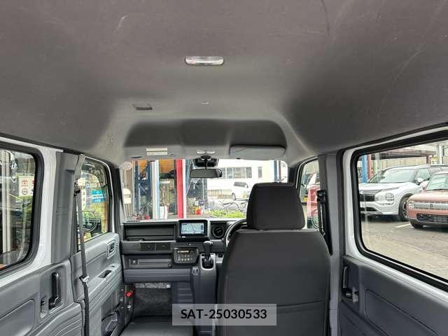 Honda N-VAN 2022-07 8329371-13