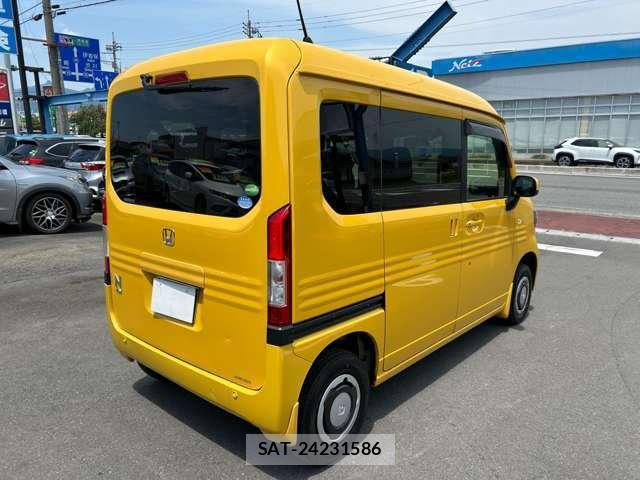 Honda N-VAN 2019-01 8329378-1