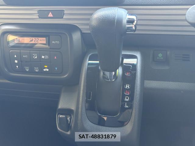 Honda N-VAN 2019-05 8329679-11