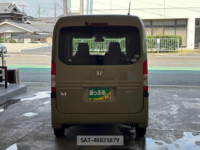 Honda N-VAN 2019-05 8329679-3