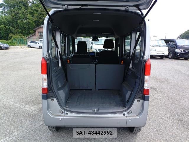 Honda N-VAN 2021-07 8328277-5
