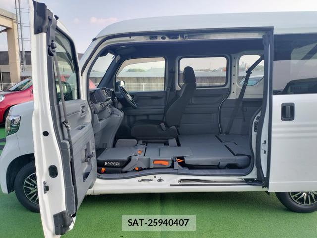 Honda N-VAN 2021-01 8329500-11