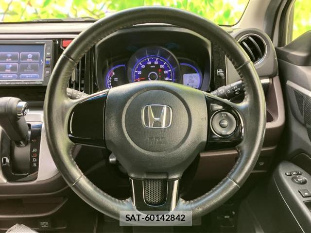 Honda N-WGN 2015-03 8329672-12