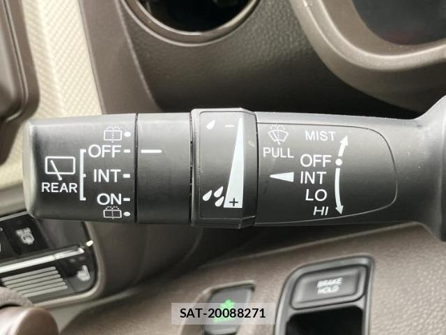Honda N-WGN 2020-12 8328014-15