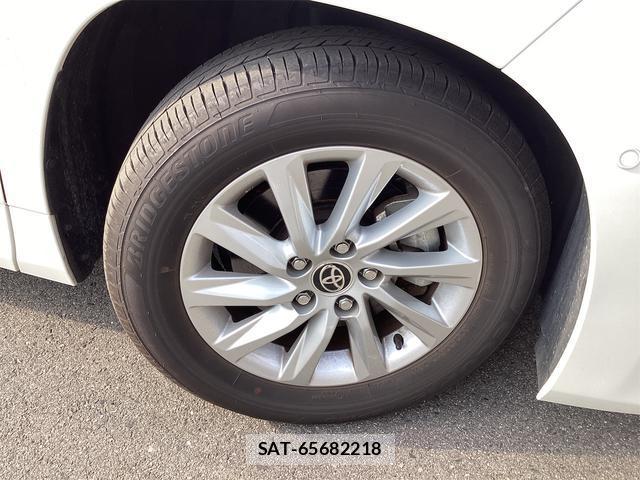 Toyota NOAH 2023-06 8327910-19