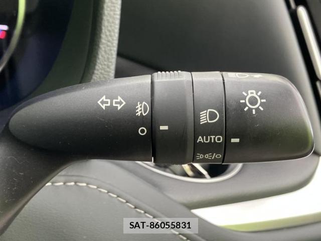 Toyota NOAH 2023-01 8328707-15