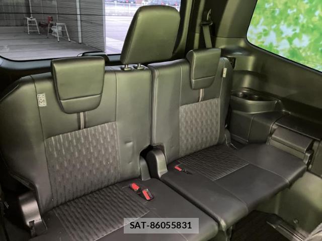 Toyota NOAH 2023-01 8328707-5