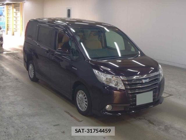 Toyota NOAH 2014-03 8328830-0