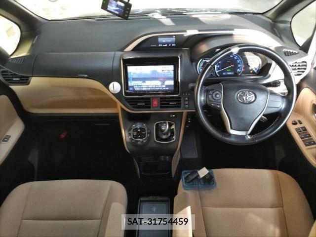 Toyota NOAH 2014-03 8328830-2