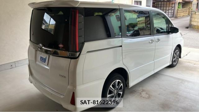 Toyota NOAH 2021-02 8329296-12