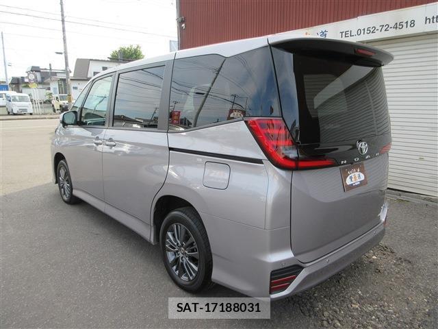 Toyota NOAH 2026-03 8329422-3