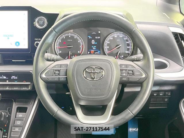 Toyota NOAH 2022-03 8329481-10