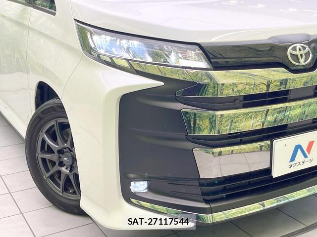Toyota NOAH 2022-03 8329481-11