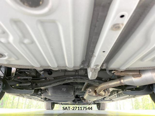 Toyota NOAH 2022-03 8329481-18