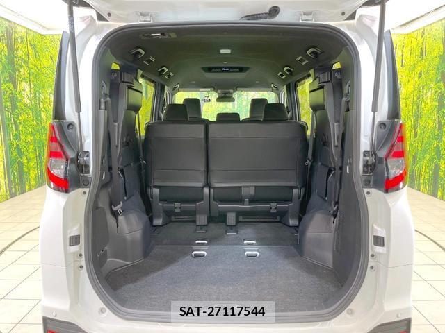 Toyota NOAH 2022-03 8329481-9