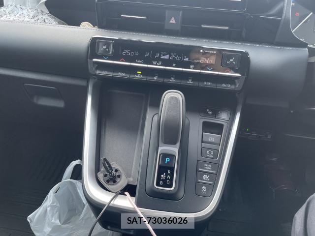 Toyota NOAH 2023-02 8329775-7