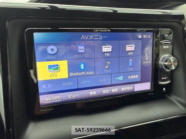 Toyota NOAH 2015-07 8329782-4