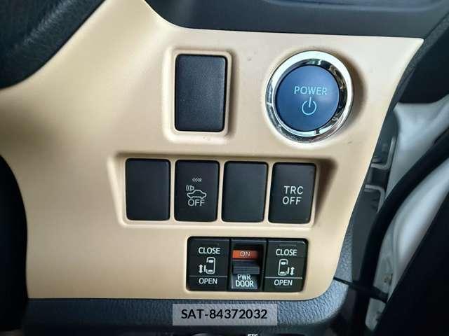 Toyota NOAH 2014-04 8329920-17