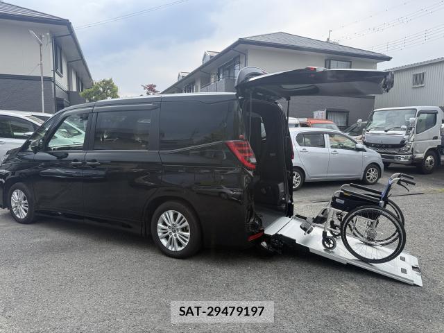 Toyota NOAH 2024-03 8330054-0