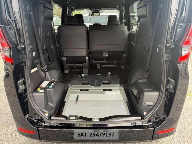 Toyota NOAH 2024-03 8330054-3