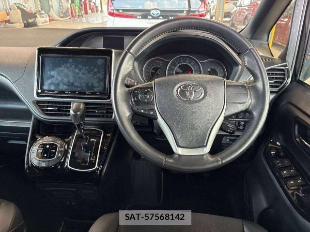 Toyota NOAH 2019-11 8330100-2