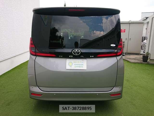Toyota NOAH 2022-02 8330288-17