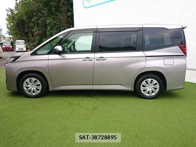Toyota NOAH 2022-02 8330288-18