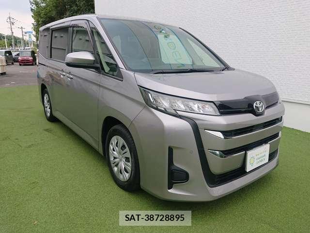 Toyota NOAH 2022-02 8330288-2