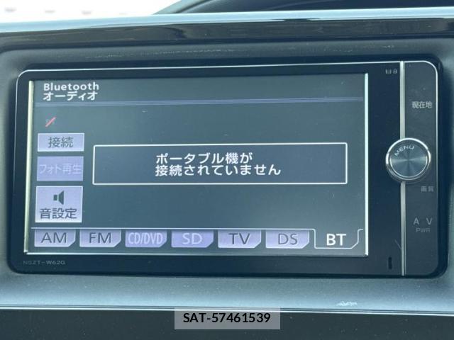 Toyota NOAH 2014-02 8330555-10