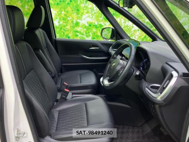 Toyota NOAH 2023-12 8330637-3