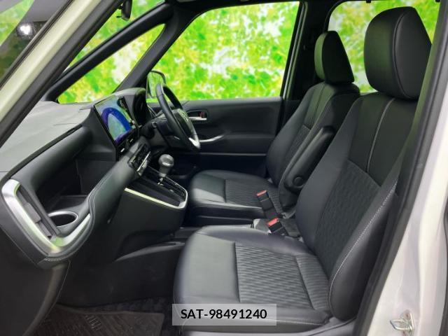 Toyota NOAH 2023-12 8330637-6