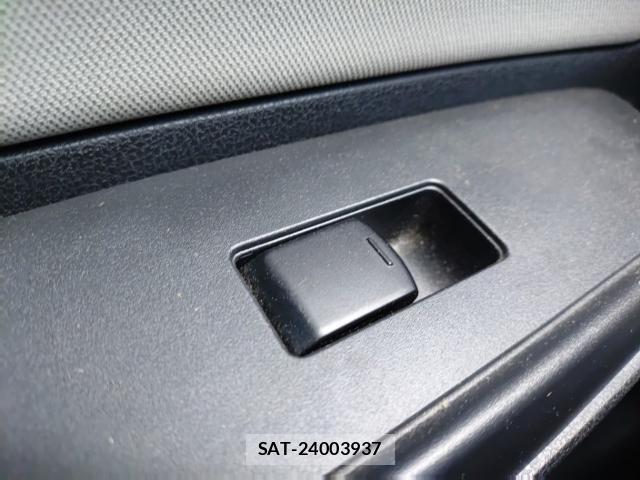 Nissan NOTE 2019-07 8328194-12